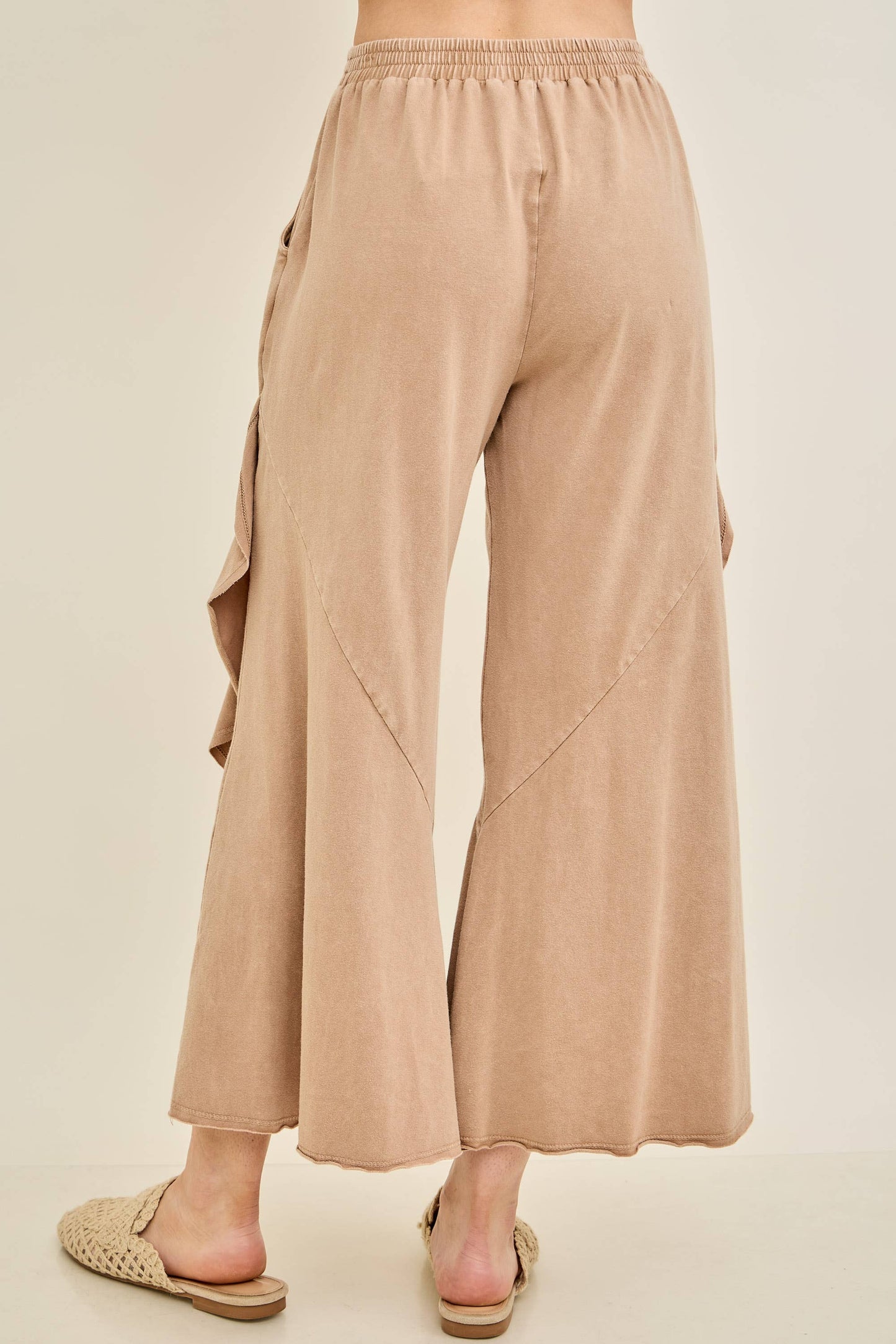 Mineral Washed Wavy Ruffle Cropped Pants HP7051: Latte / S-M-L / 2-2-2