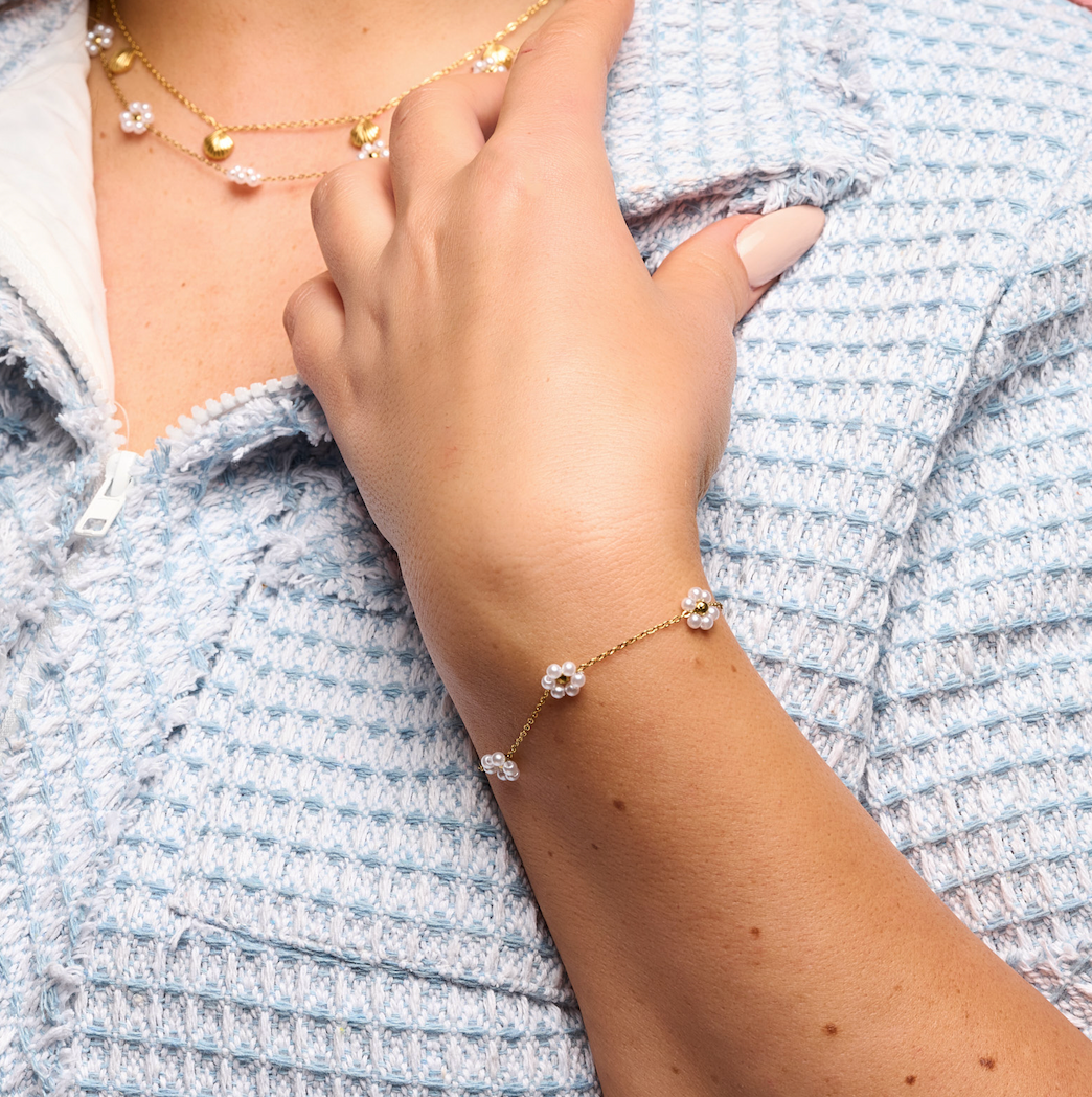 Pearl Daisy Bracelet