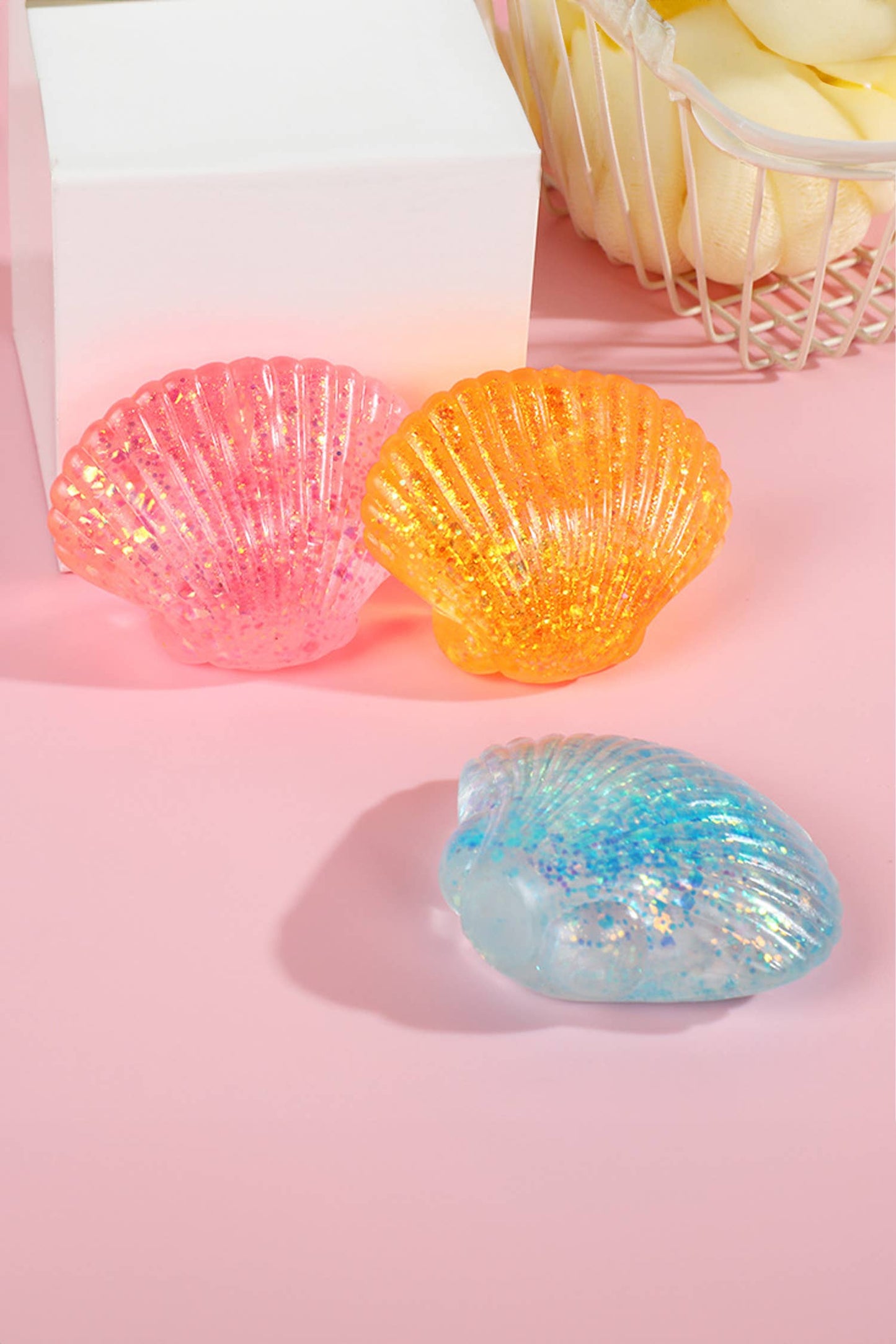 Seashell Shaped Glitter Squishy Stress Relief Squeeze Toy: Pink / ONE SIZE