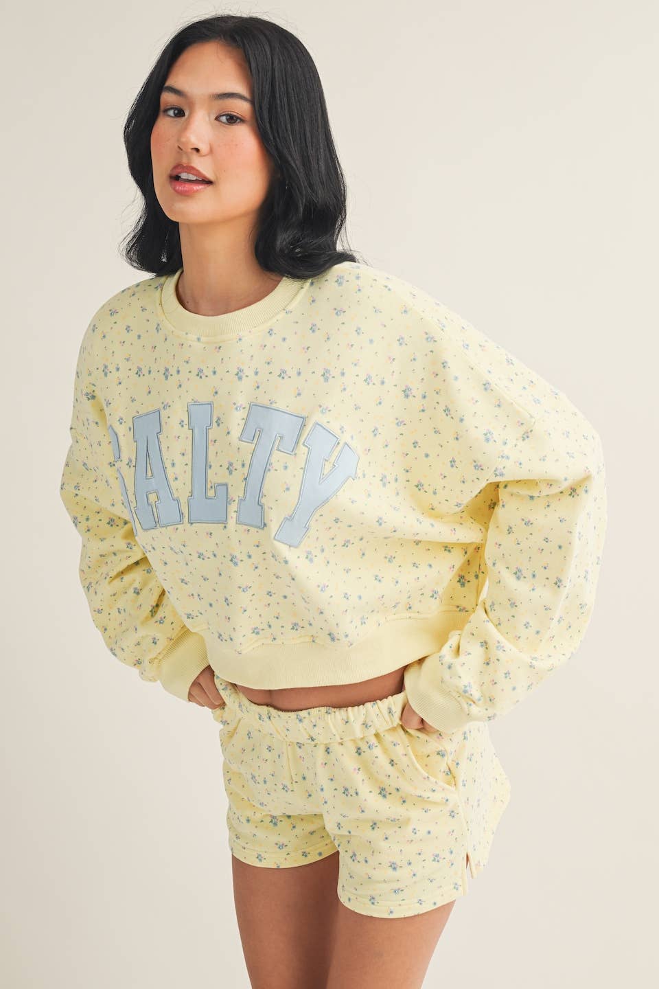 Salty Ditsy Print Crewneck Crop Sweatshirt: Pink Ditsy / M