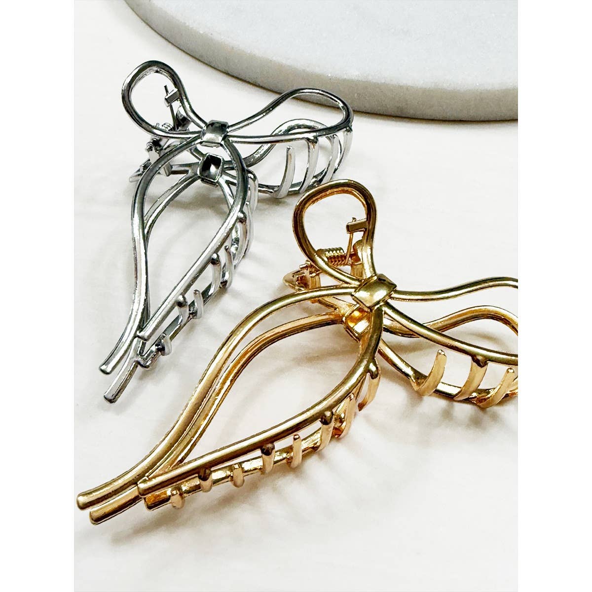 Metal Bow Shape Hair Claw: MIX COLOR / ONE(12)