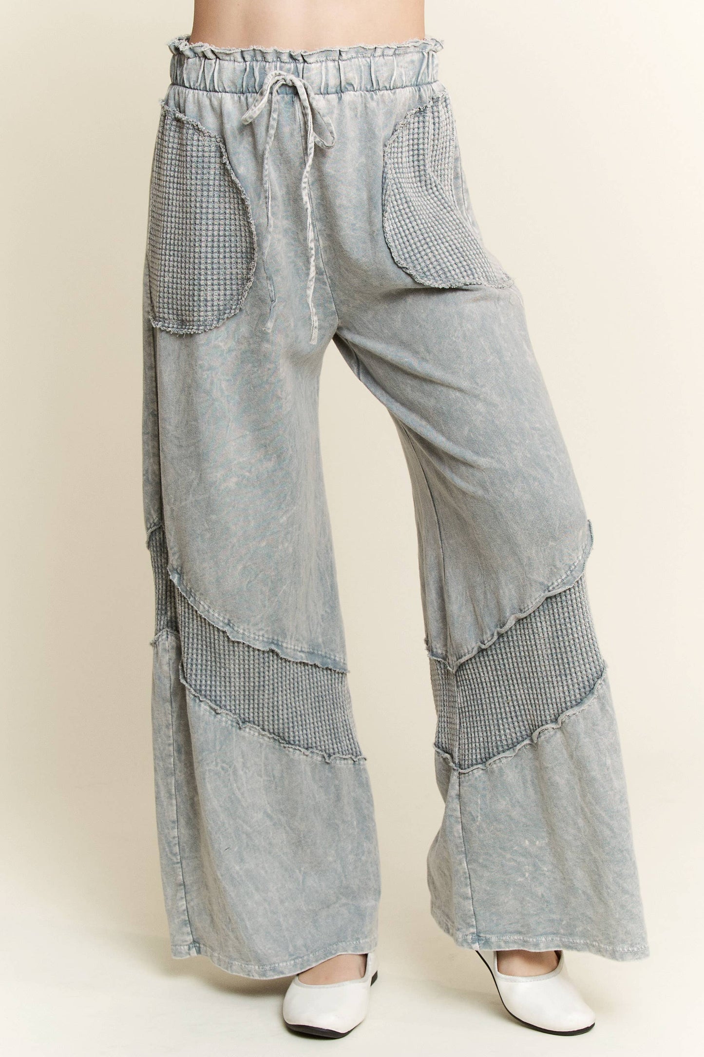 MineralWash Waffle pocket Wide Leg Pants HP5961: Charcoal / S-M-L / 2-2-2