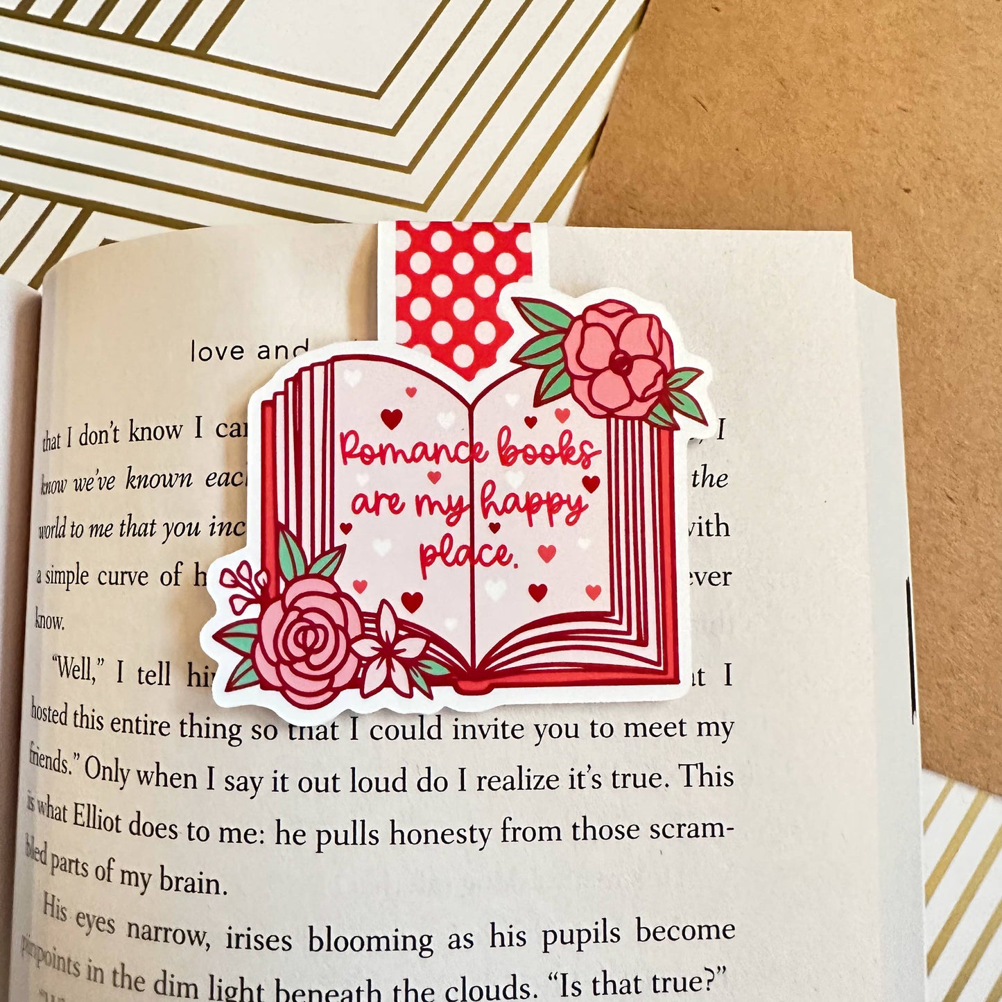 Romance Books Are My Happy Place Cute Magnetic Bookmark