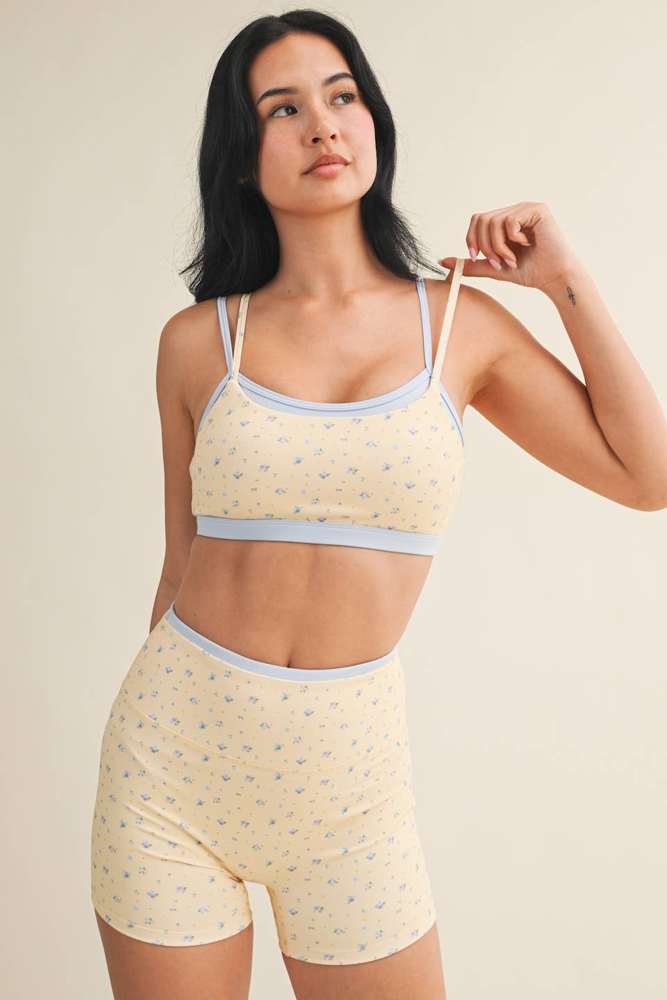 Ditsy Print Double Layered Sports Bra: Lemon Ditsy / L