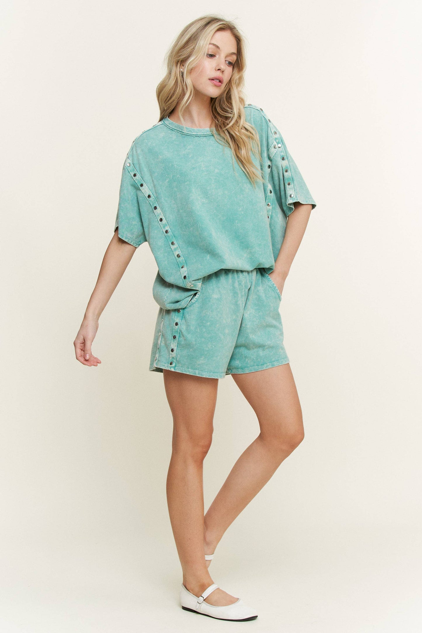 Mineral Washed Studded Shorts HP6548: HotPink / S-M-L / 2-2-2