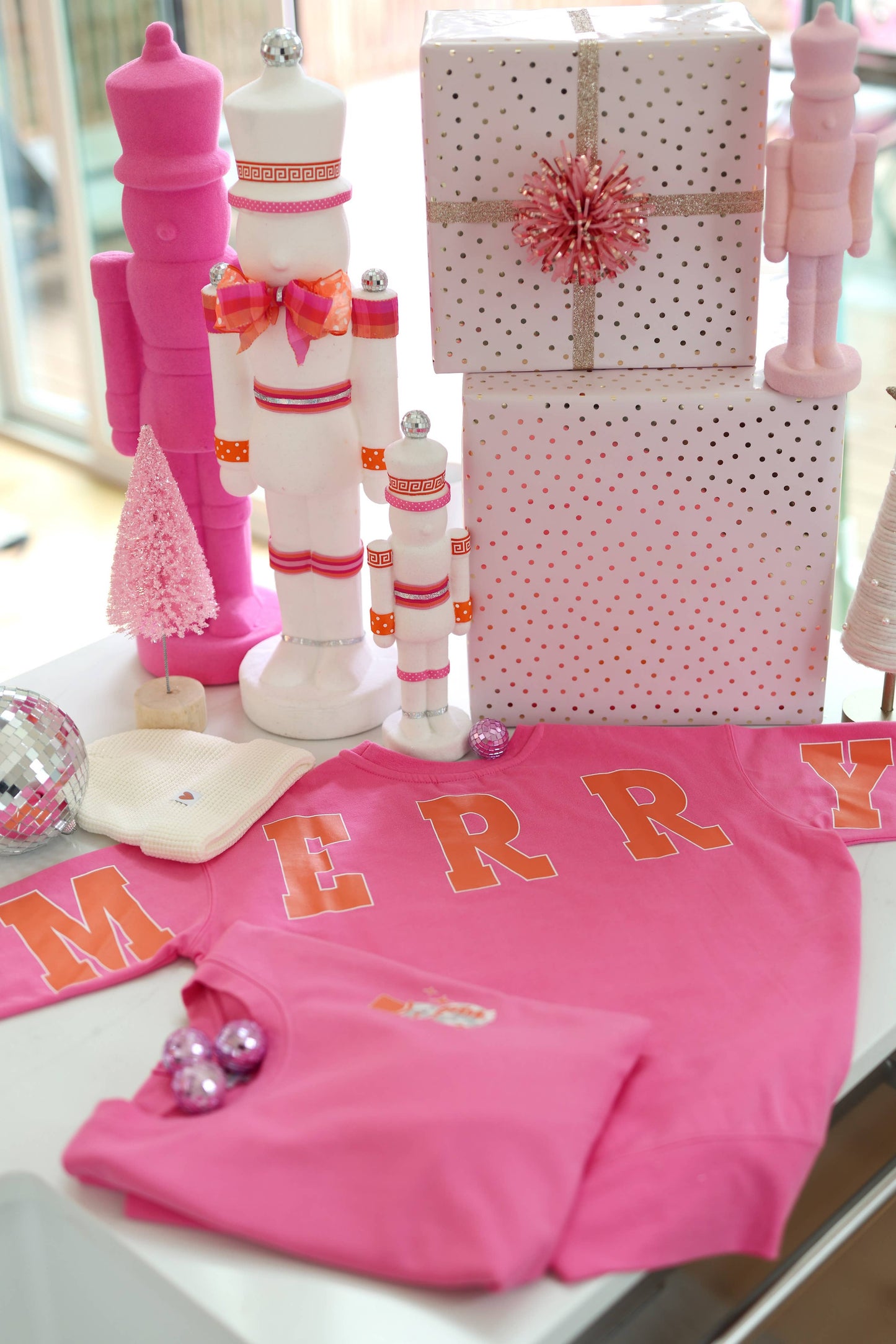 Pink Disco Merry - Sweatshirt (Perfect Pink): XL