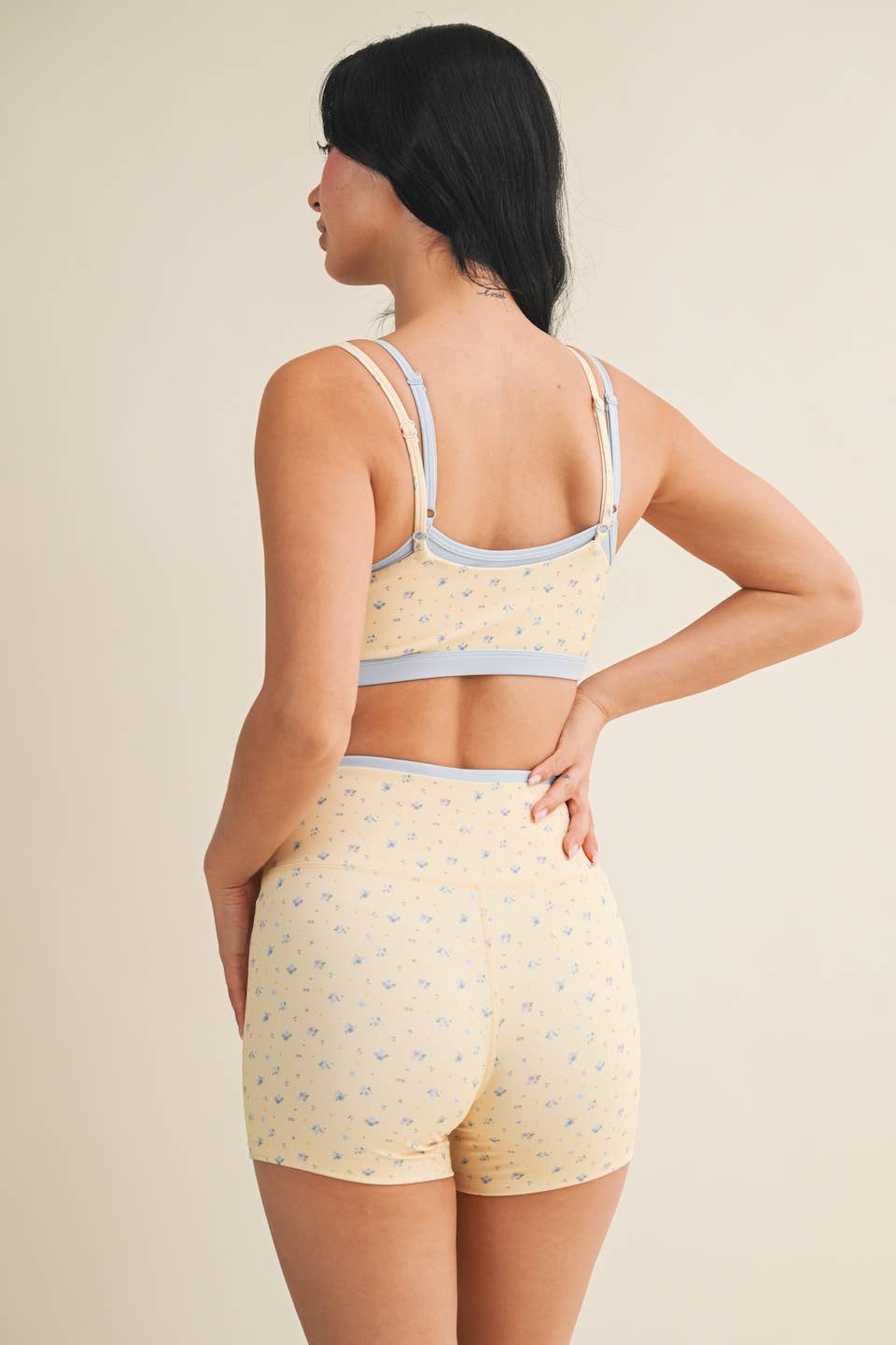 Ditsy Print Double Layered Sports Bra: Lemon Ditsy / M