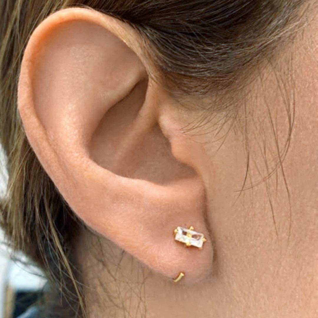 Baguette Huggie Hook Hoops gold