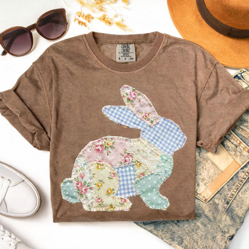Patchwork Bunny Sweatshirts & T-Shirts : COMFORT COLORS T shirt / Adult XL