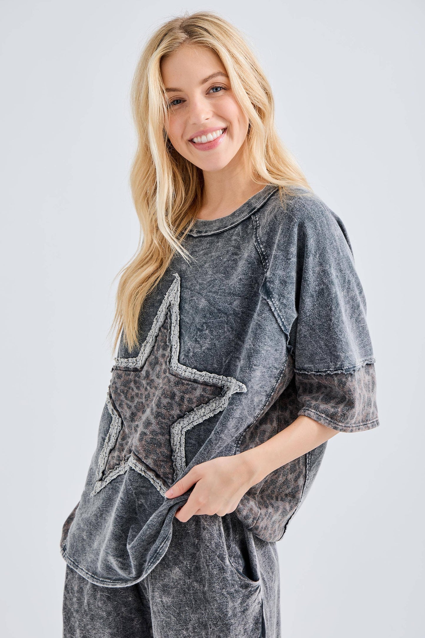 Mineral Washed Leopard Star Halfsleeve top HT6628: Ash Oak / S-M-L / 2-2-2