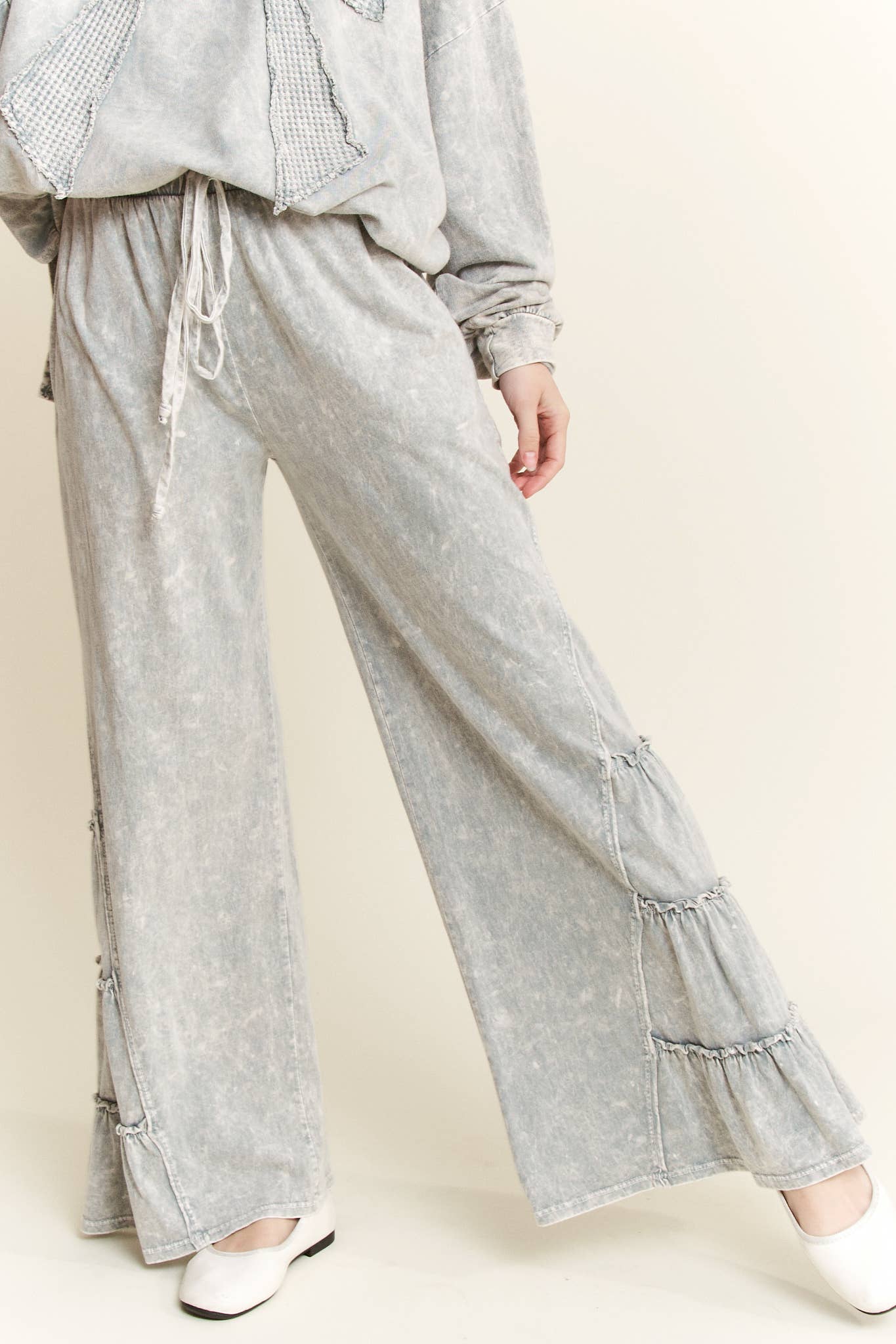 MineralWash SideRuffle Flare pants HP5881.: Silver Grey / S-M-L / 2-2-2