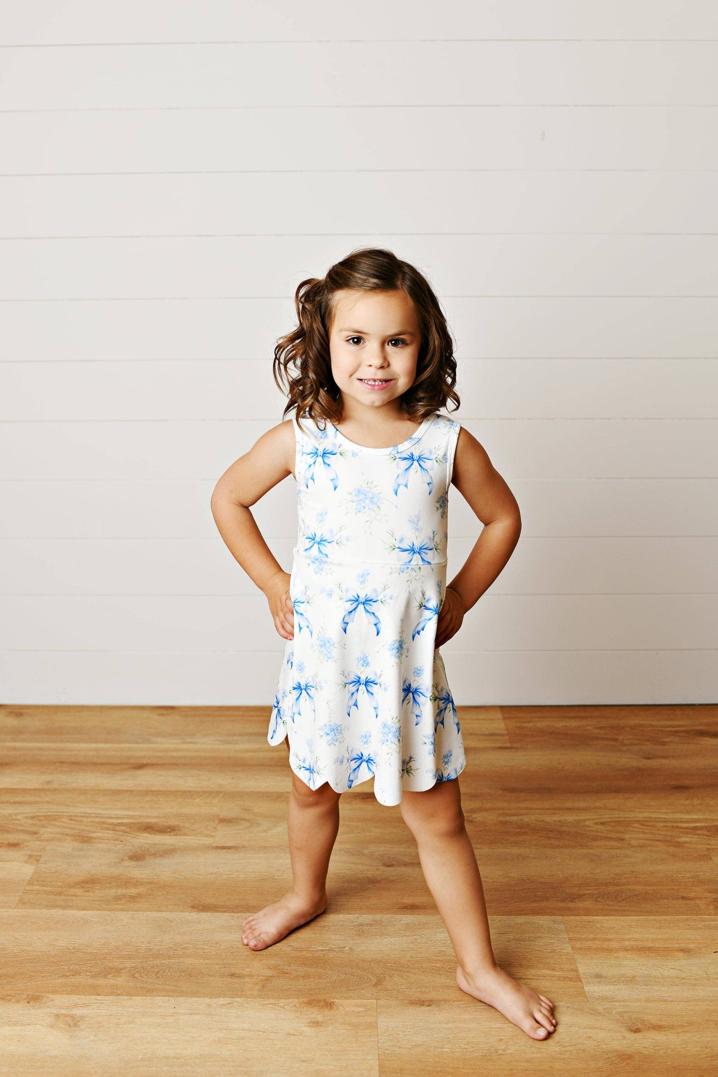 Girls White & Blue Bow Athletic Active Sport Scalloped Dress: 10/12