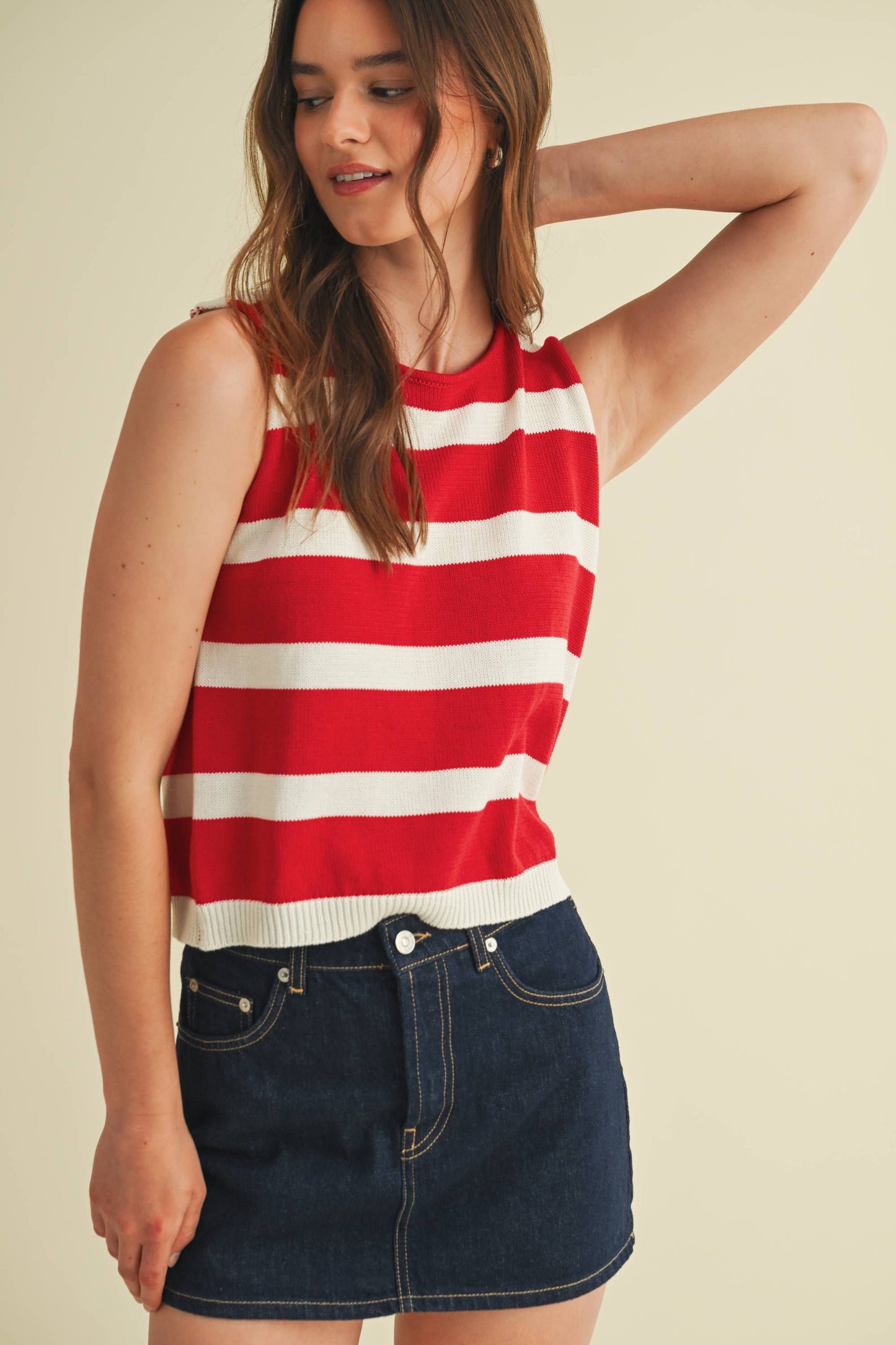 CSW18027 - STRIPED SLEEVELESS 4TH OF JULY SWEATER: Red / S