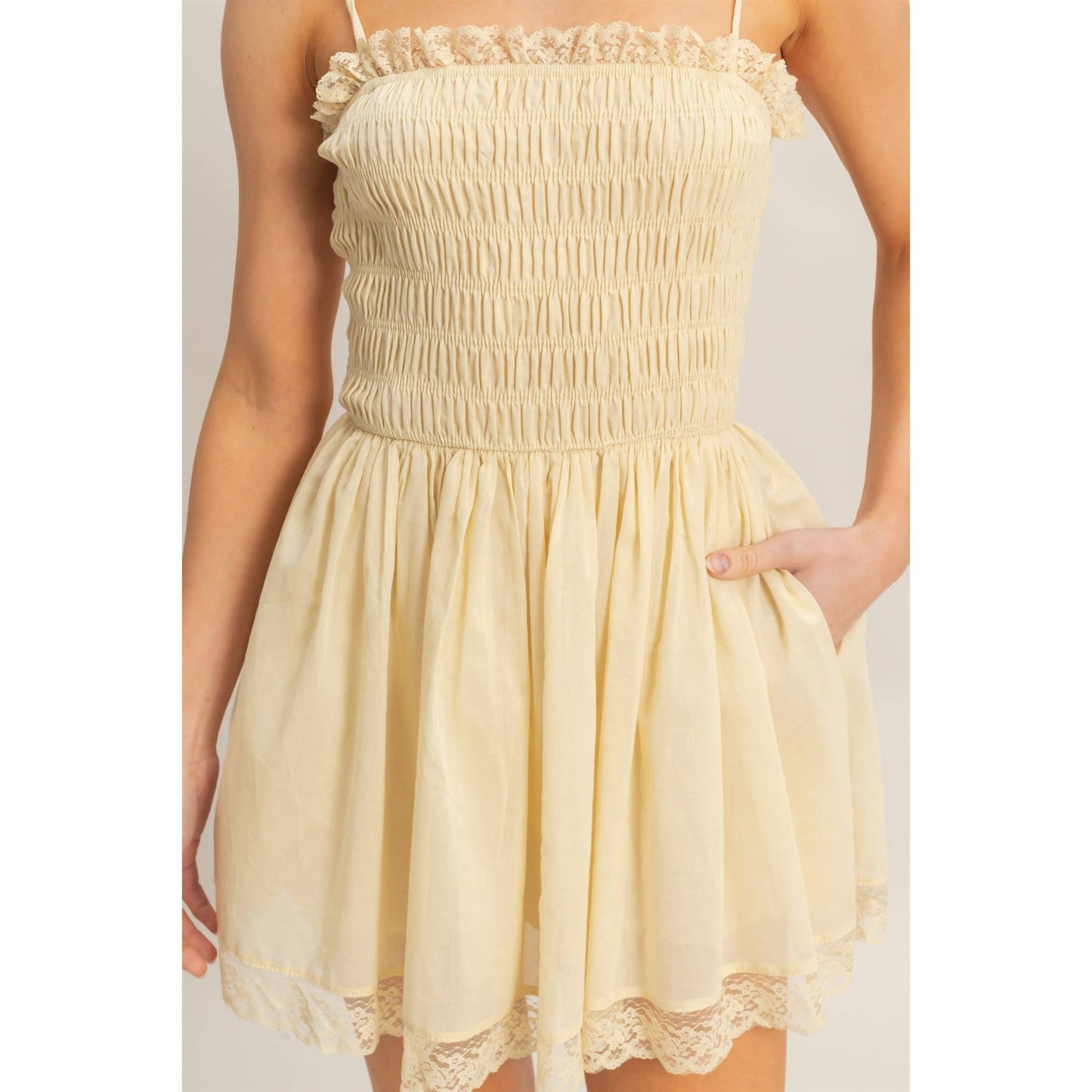 Smocked Lace Trim Romper: CREAM / S-M-L(2-2-2)