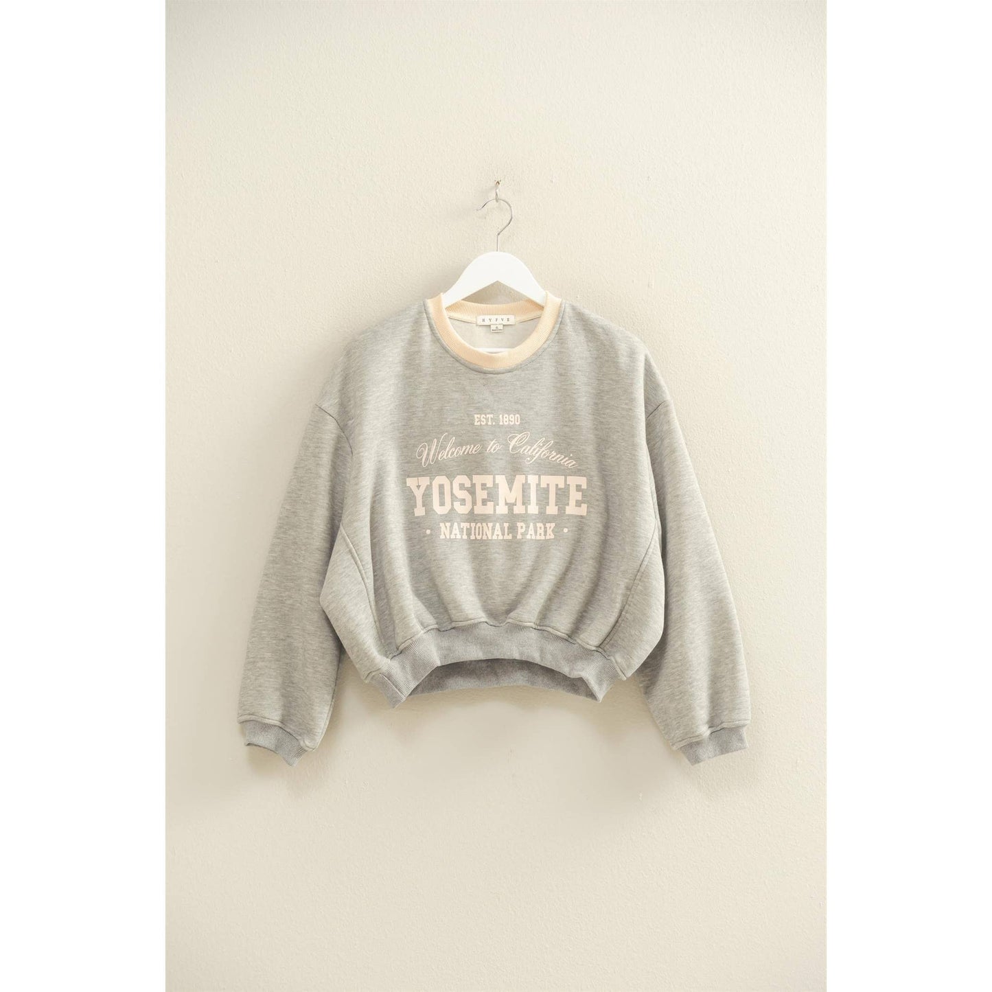 Vintage-Inspired Yosemite Crewneck Top: CHARCOAL / S-M-L(2-2-2)