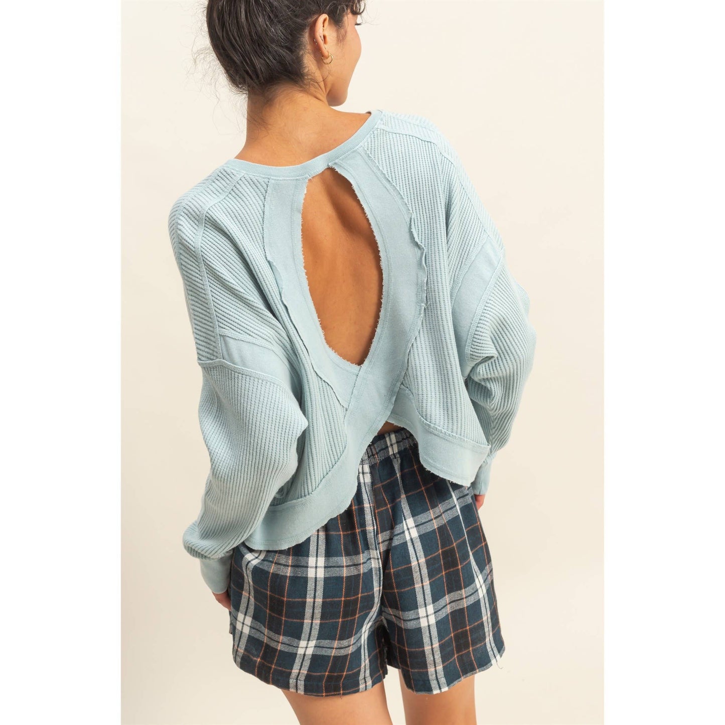 Chic Open Back Textured Knit Long Sleeve Top: CREAM / S-M-L(2-2-2)