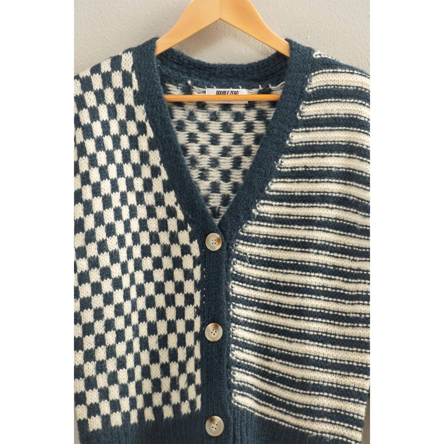 Checker And Stripe Contrast Knit Cardigan Sweater: SOFT PINK/CREAM / S-M-L(2-2-2)