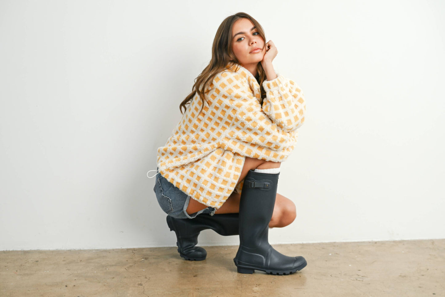 Fuzzy Sherpa Jacket - BMJ7254: TAUPE MULTI / L