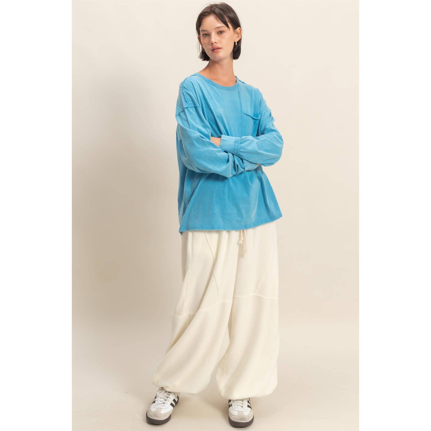 Oversized Washed Long Sleeve Pocket Tee: BLACK / S-M-L(2-2-2)