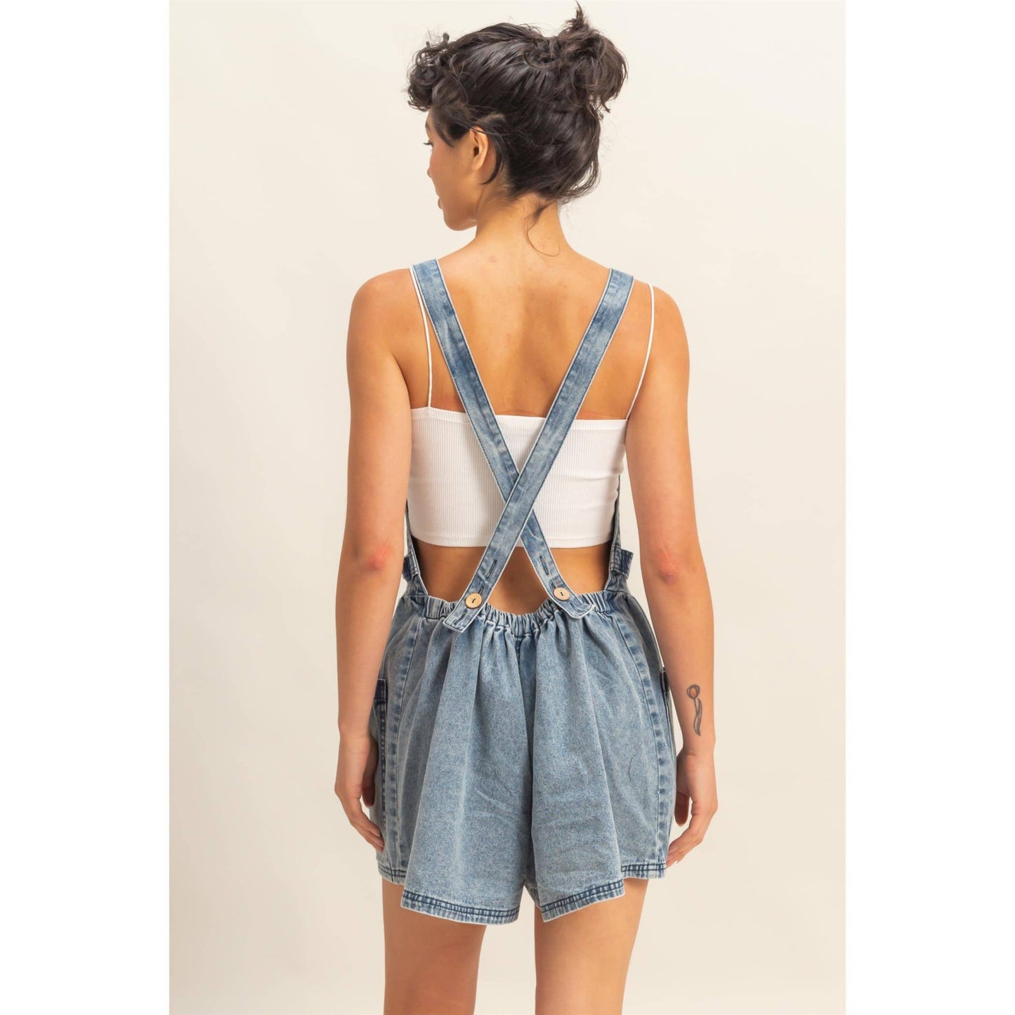 DZ25C871-Sleeveless Pocketed Overall Denim Romper: LIGHT DENIM / S-M-L(2-2-2)