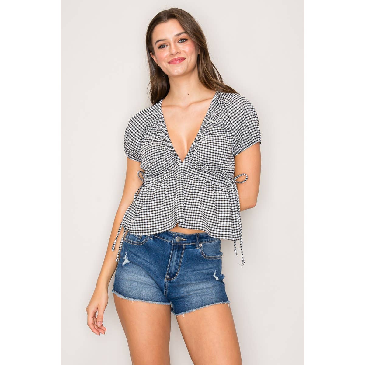 Gingham V-Neck Top with Side Tie and Puff Sleeve: Light Blue / White / S-M-L(2-2-2)