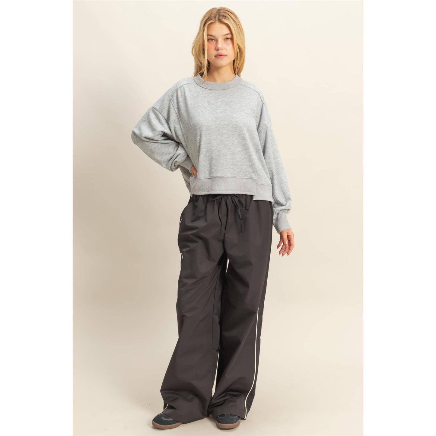 Layered Hem Sweatshirt With Raw Edges: MOSS GREEN / S-M-L(2-2-2)