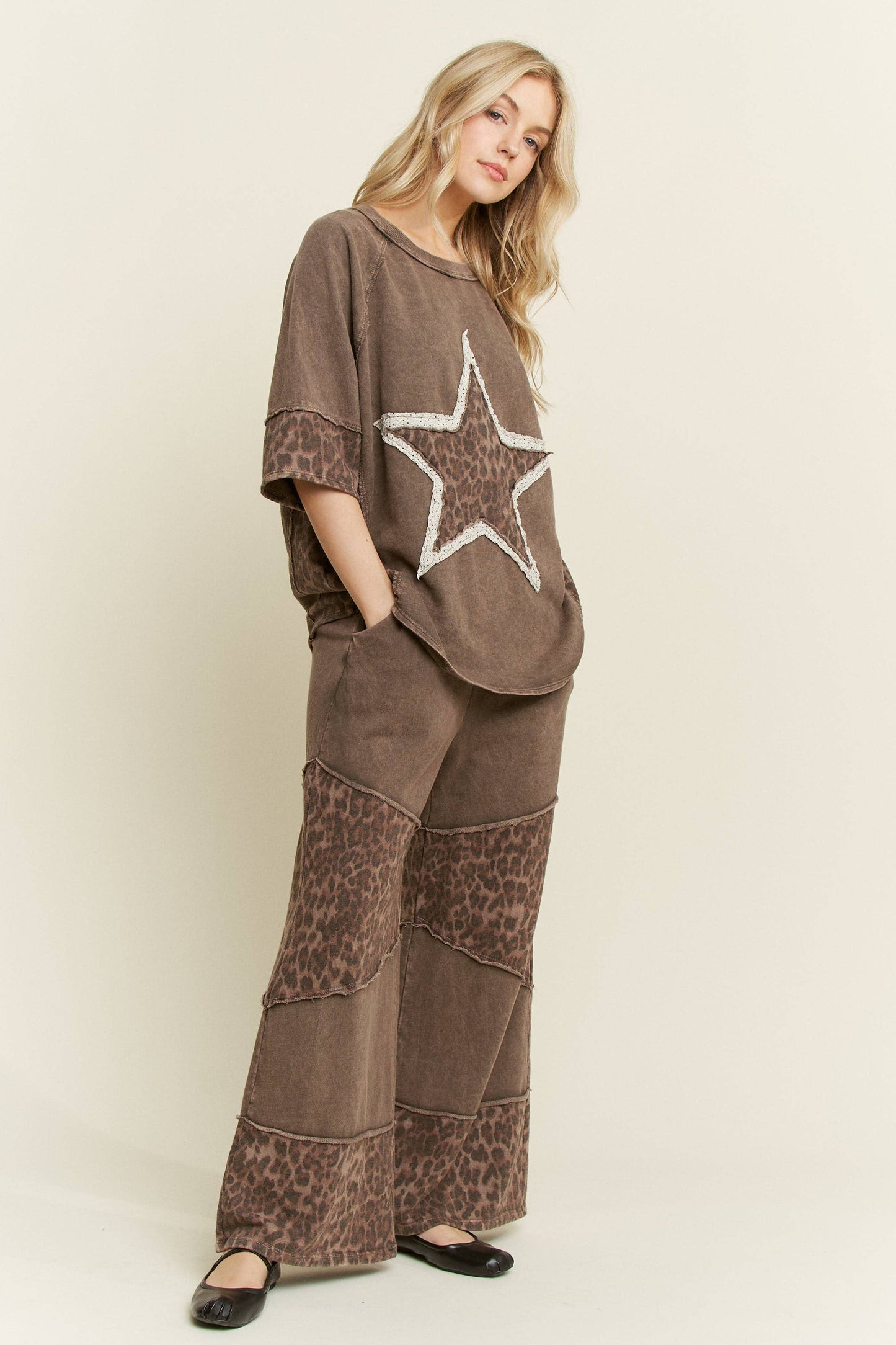 Mineral Washed Leopard Star Halfsleeve top HT6628: Ash Oak / S-M-L / 2-2-2