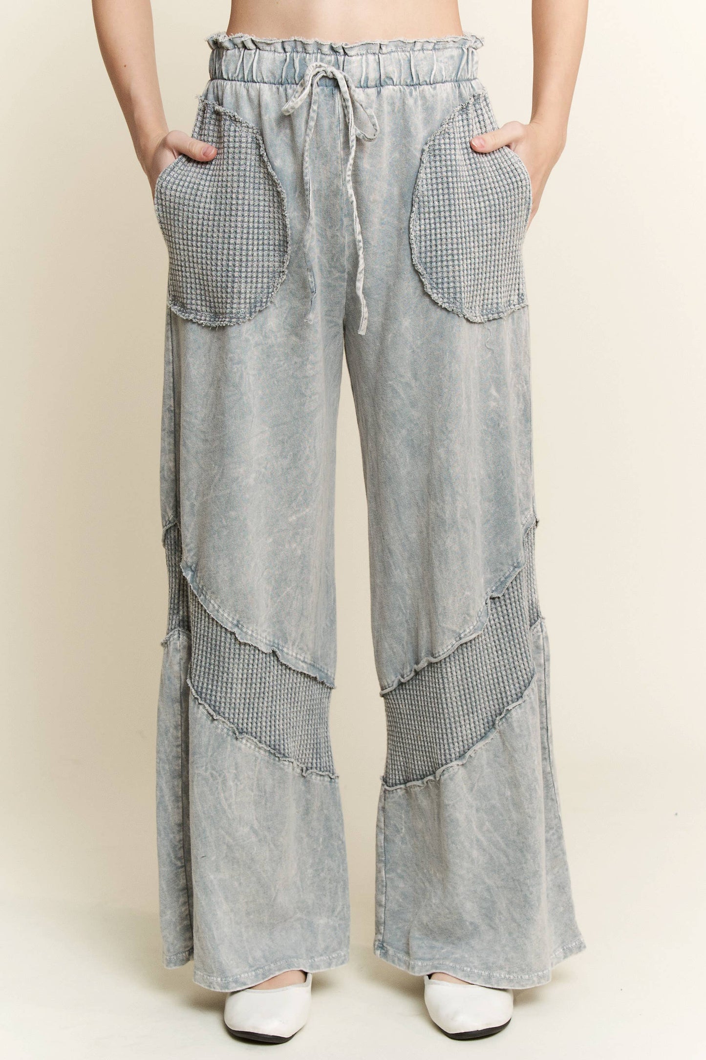 MineralWash Waffle pocket Wide Leg Pants HP5961: Charcoal / S-M-L / 2-2-2