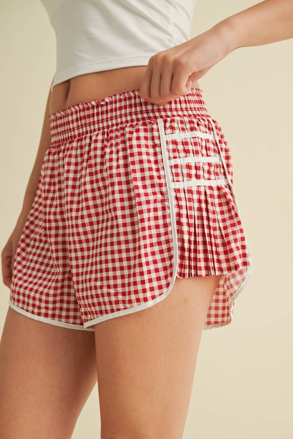 Gingham Print On Point Shorts : Beige Gingham / M