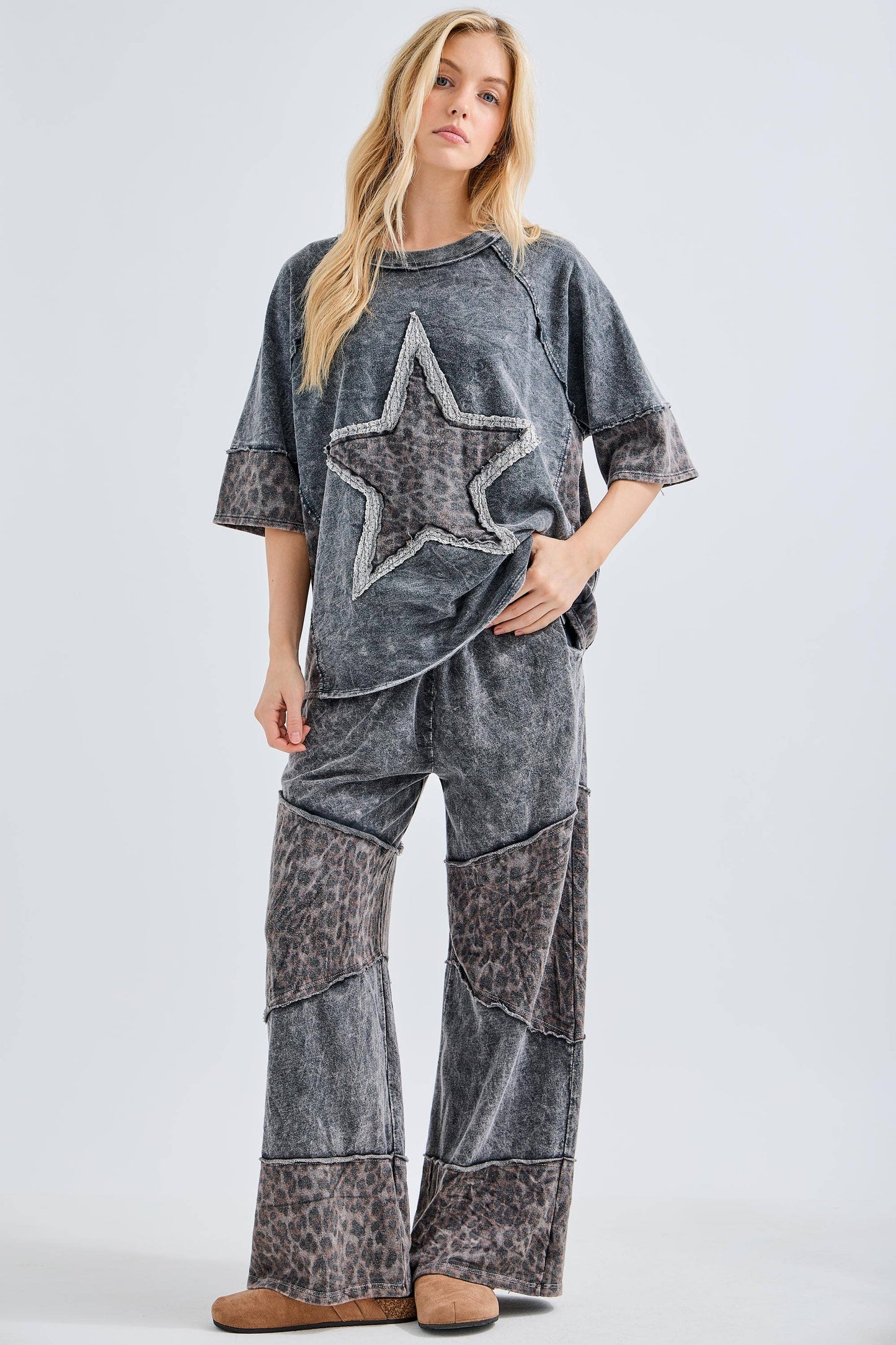Mineral Washed Leopard Star Halfsleeve top HT6628: Ash Oak / S-M-L / 2-2-2