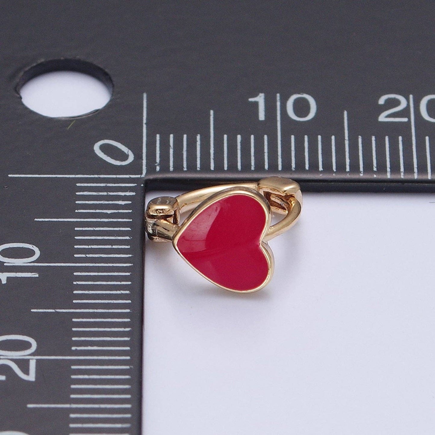 18K Gold Filled Enamel Heart Huggie Earring Pink Red White H: White