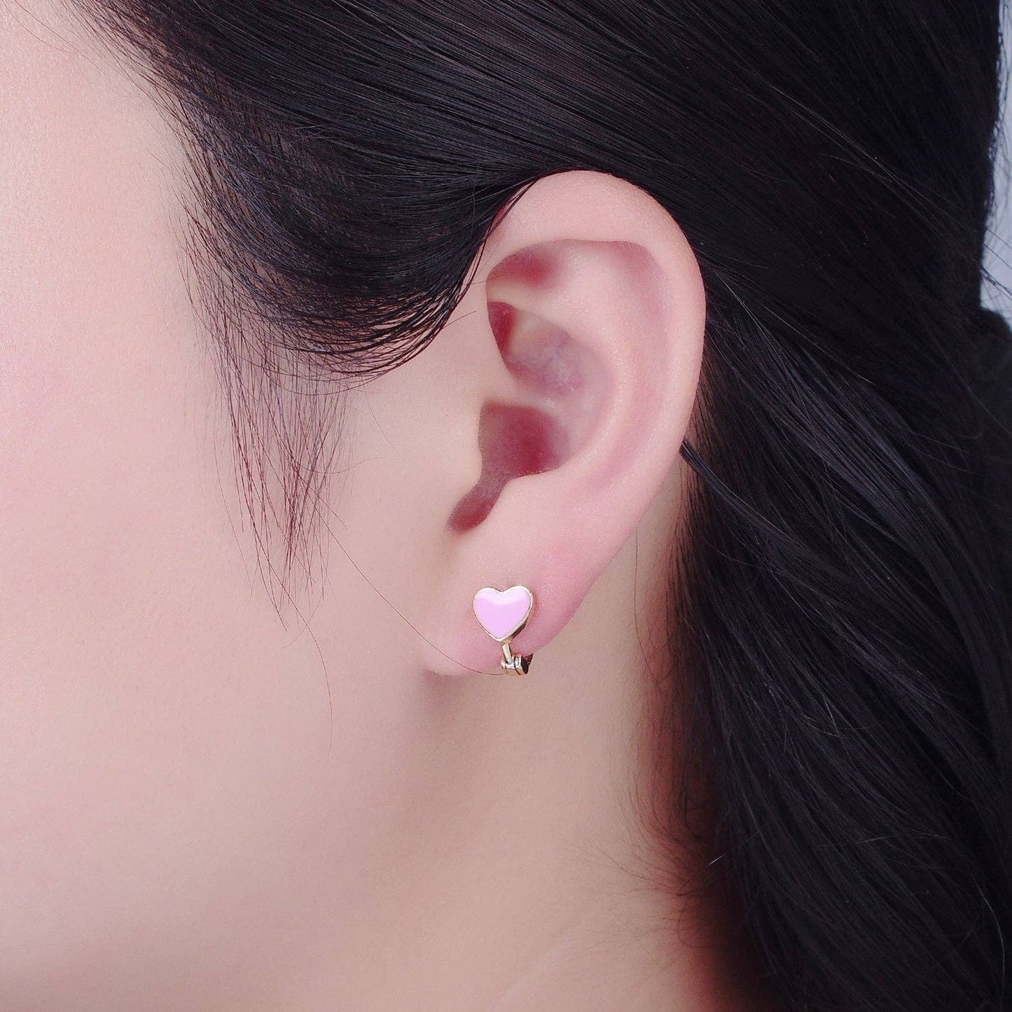 18K Gold Filled Enamel Heart Huggie Earring Pink Red White H: White