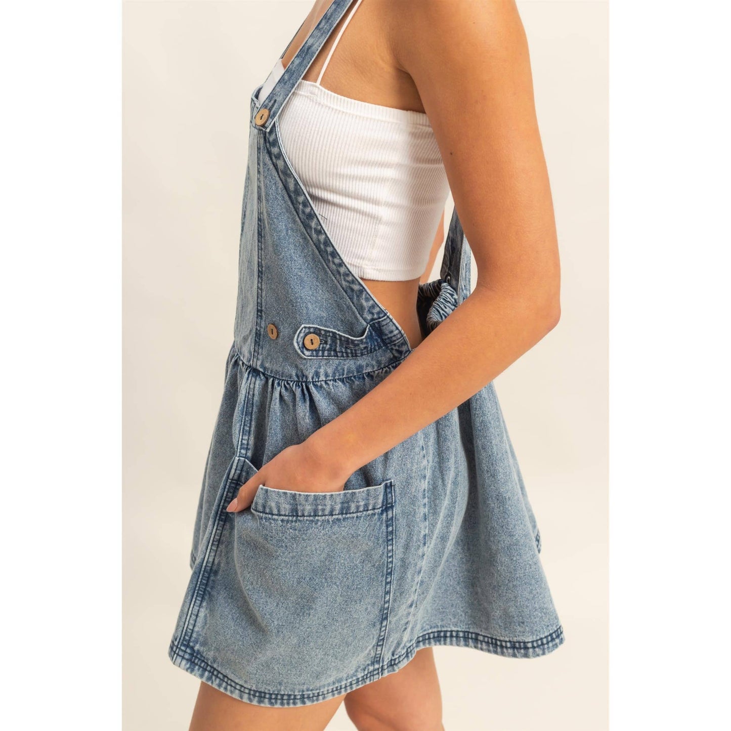 DZ25C871-Sleeveless Pocketed Overall Denim Romper: LIGHT DENIM / S-M-L(2-2-2)