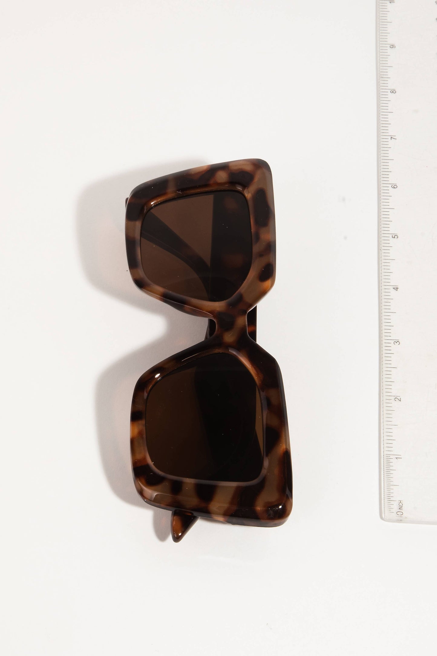 Thick Plastic Frame Cat Eye Sunglasses: Assorted