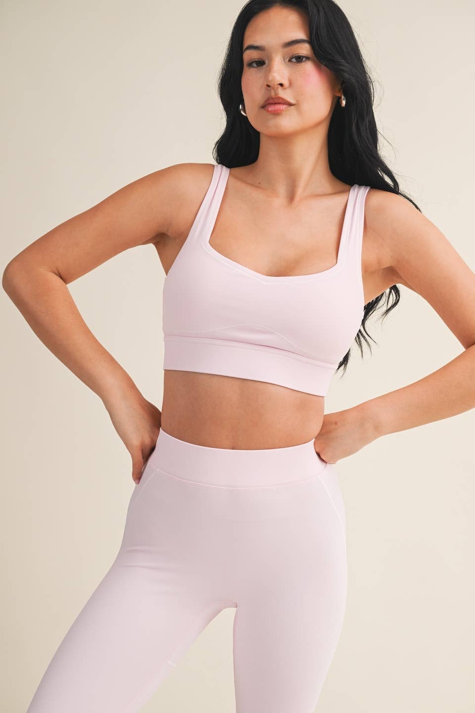 Contrast Thread Sports Bra: Black / S