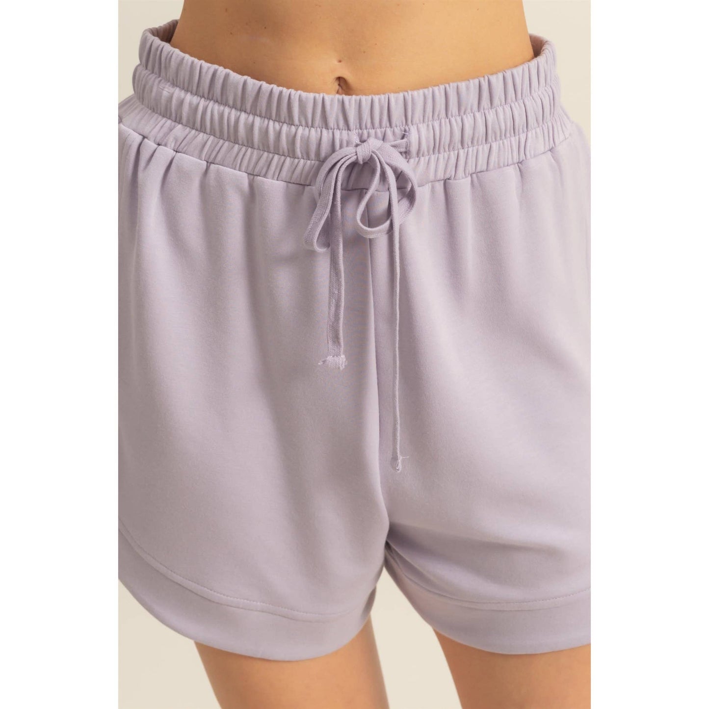 DZ25C563-Elasticized Waist Loose Sweat Shorts: BLACK / S-M-L(2-2-2)