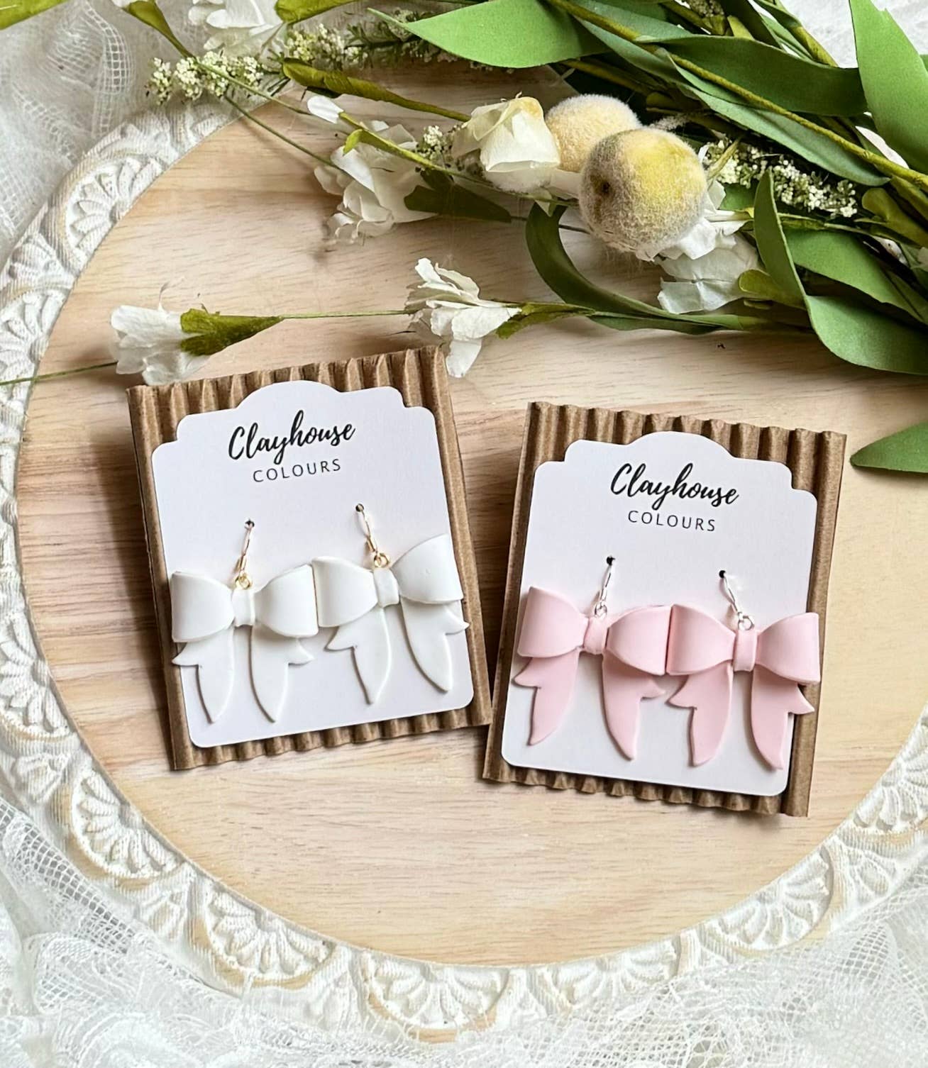 Bow Earrings: White / Gold Plated