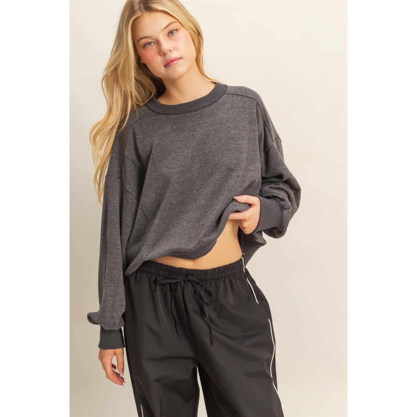 Layered Hem Sweatshirt With Raw Edges: MOSS GREEN / S-M-L(2-2-2)