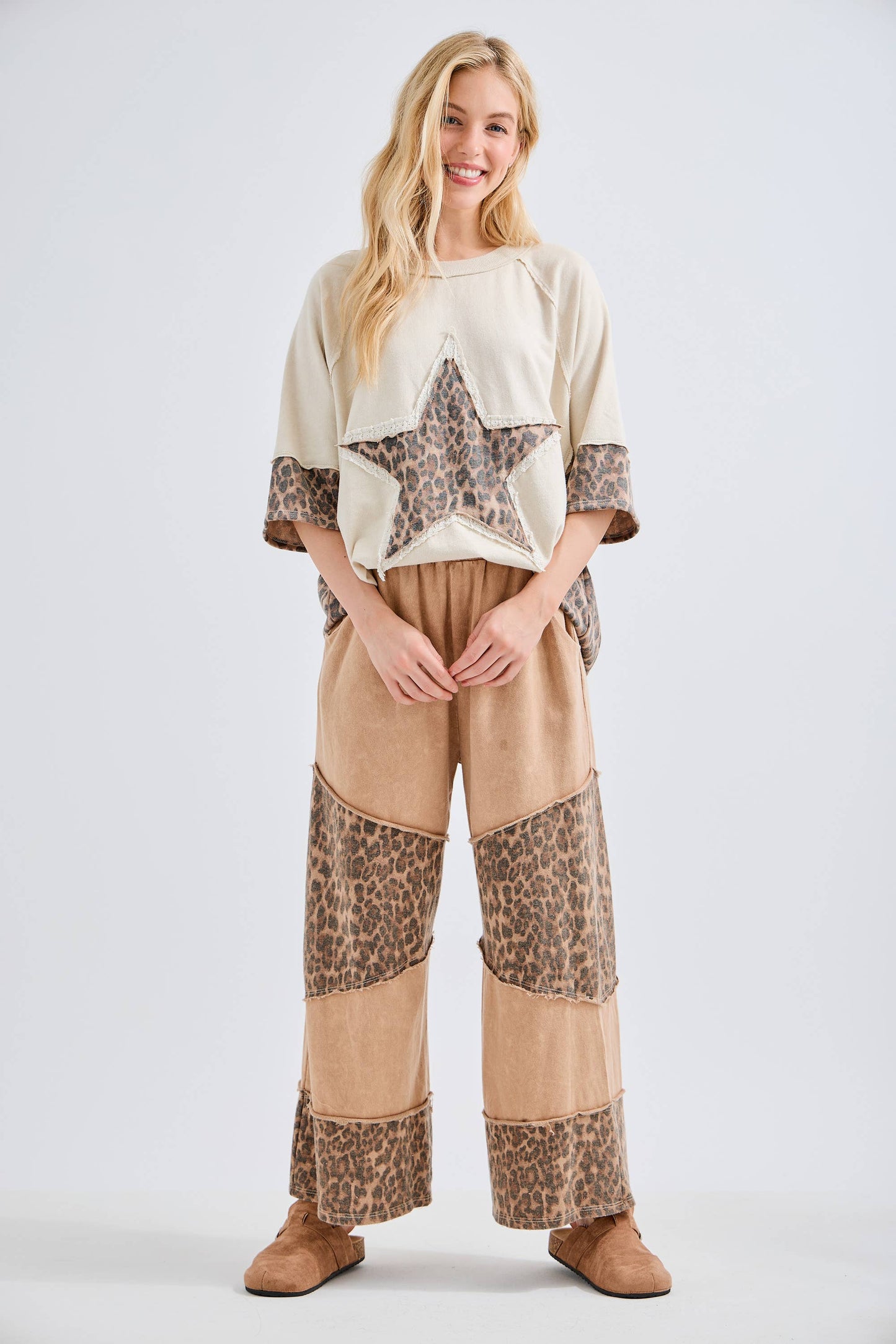 Mineral Washed Leopard Star Halfsleeve top HT6628: Ash Oak / S-M-L / 2-2-2