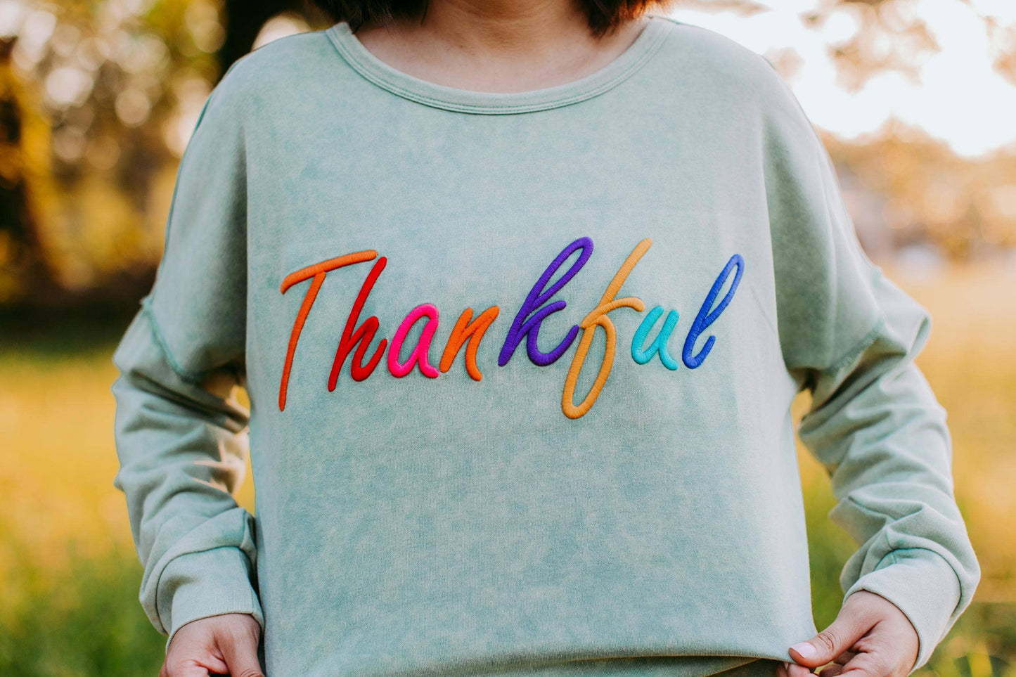 MK436 Thankful Raised Embroidery Sweatshirt : Olive / XL