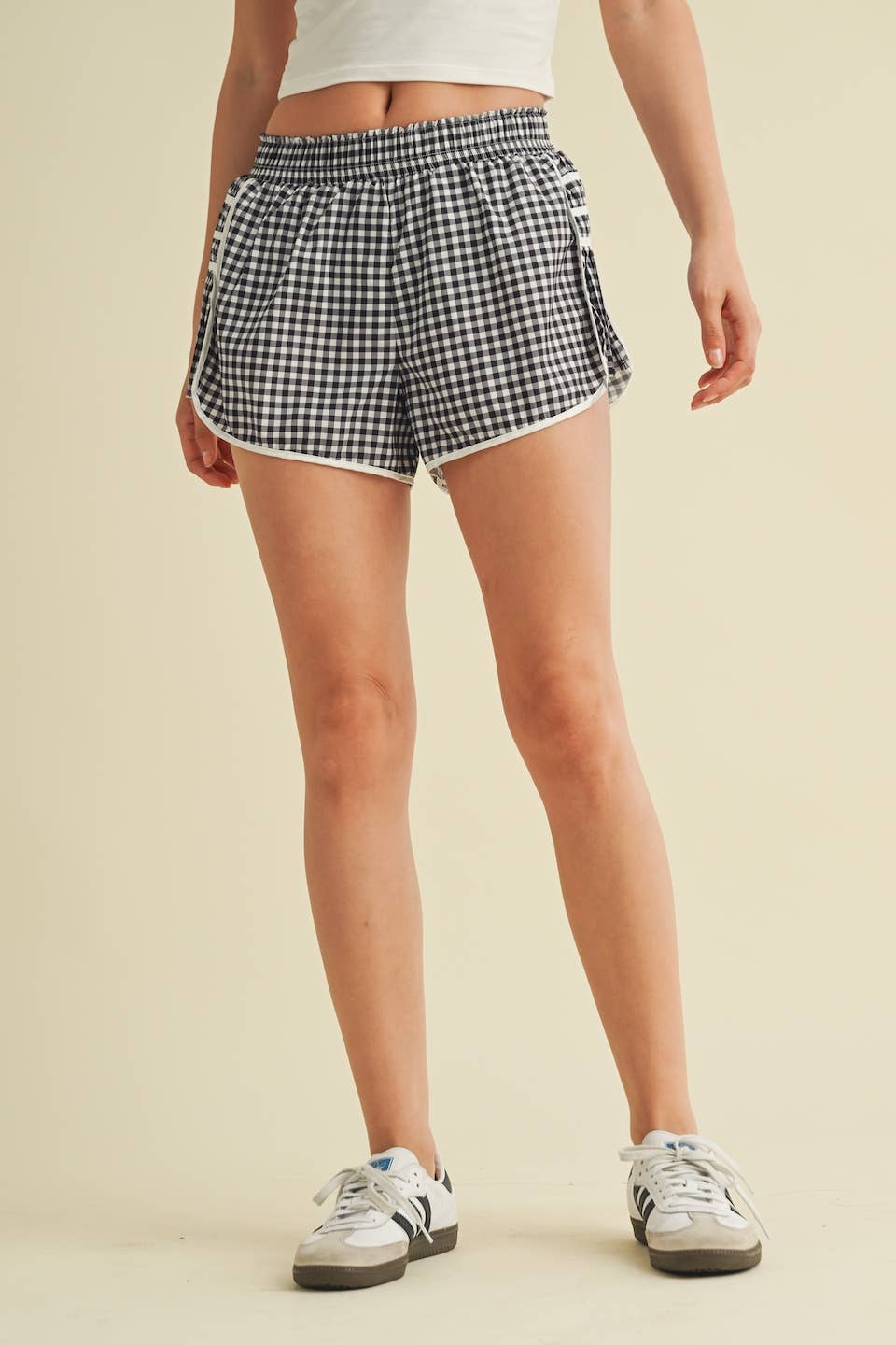 Gingham Print On Point Shorts : Beige Gingham / L