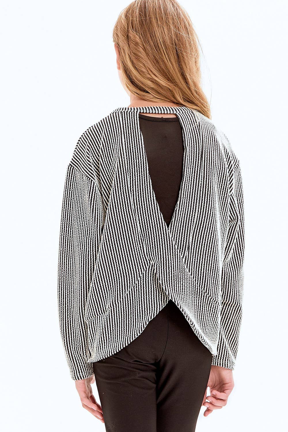 Textured Stripe Rib Open Back Top: White-Black / M