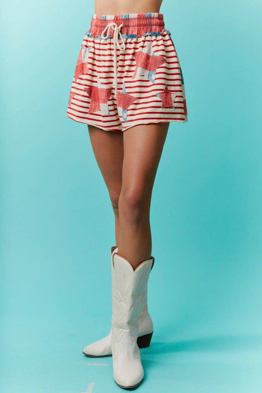 Stripe Knit Shorts With Star Patch Accents: RED / 2-2-2(S-M-L)
