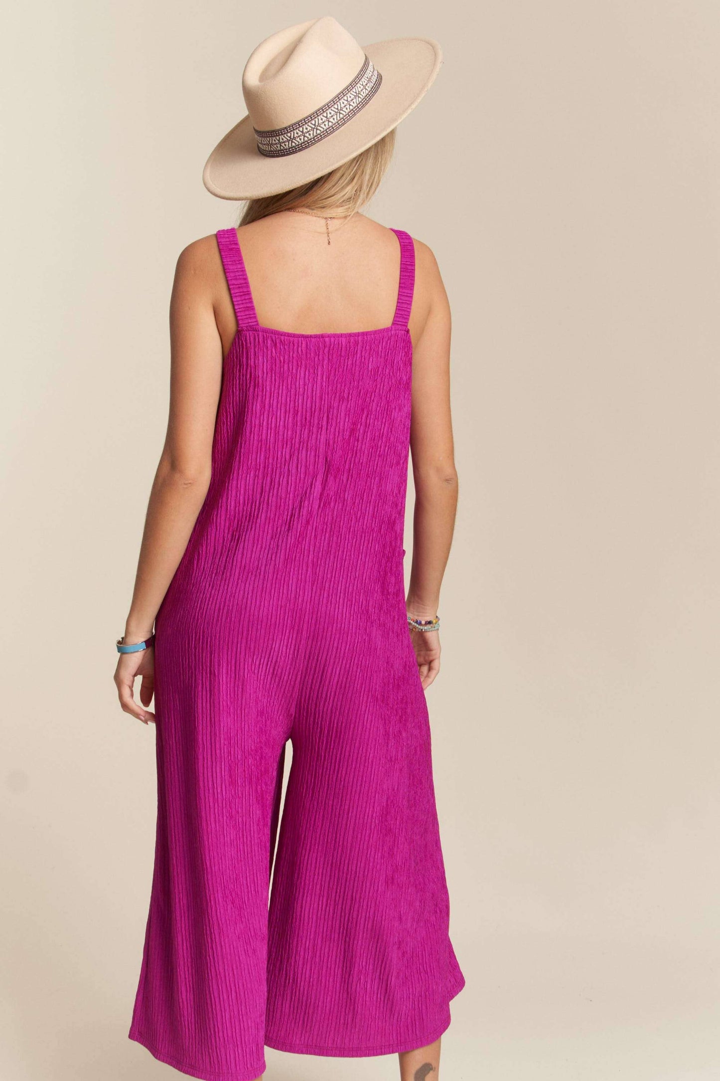 RP4087PL - WIDE LEG CRINKLE JUMPSUIT: M / MAGENTA