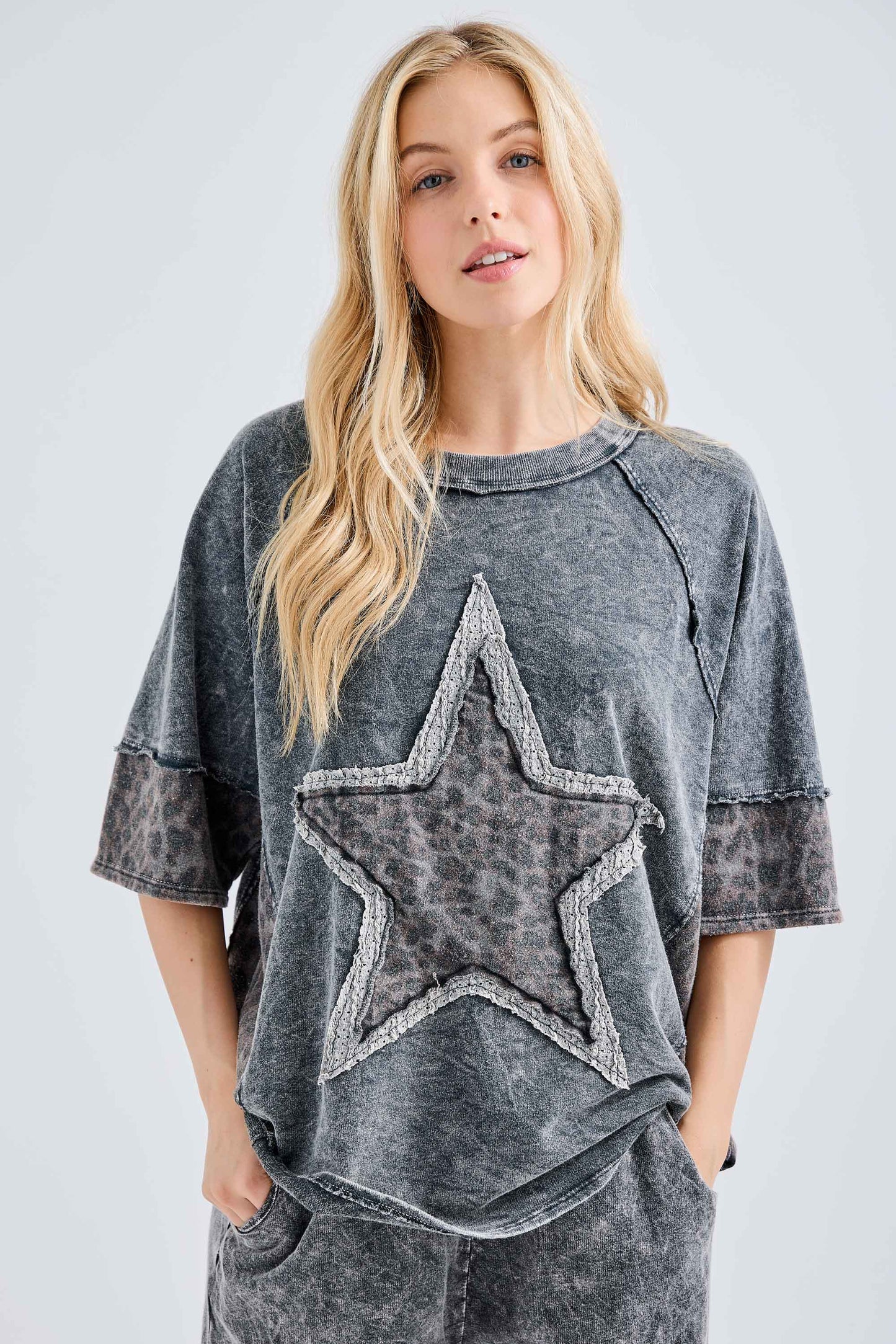 Mineral Washed Leopard Star Halfsleeve top HT6628: Ash Oak / S-M-L / 2-2-2