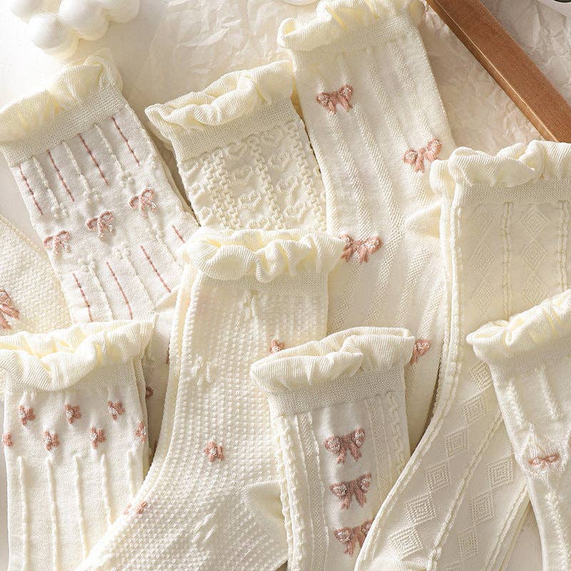 Rufia - White Rolled Edge Socks for Women: TRIBOW / AVERAGE
