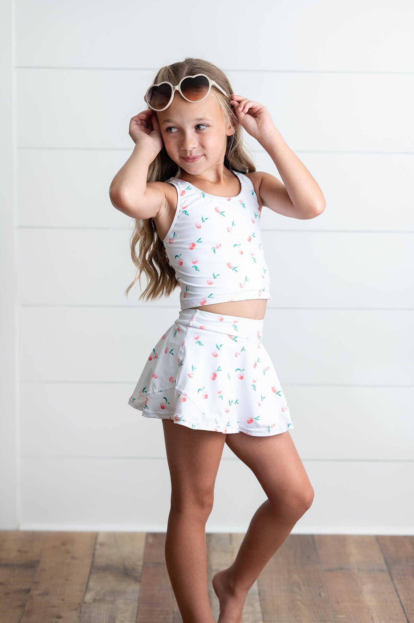 Girls White Peach 2 Piece Athletic Active Skirted Sport Set: 10/12