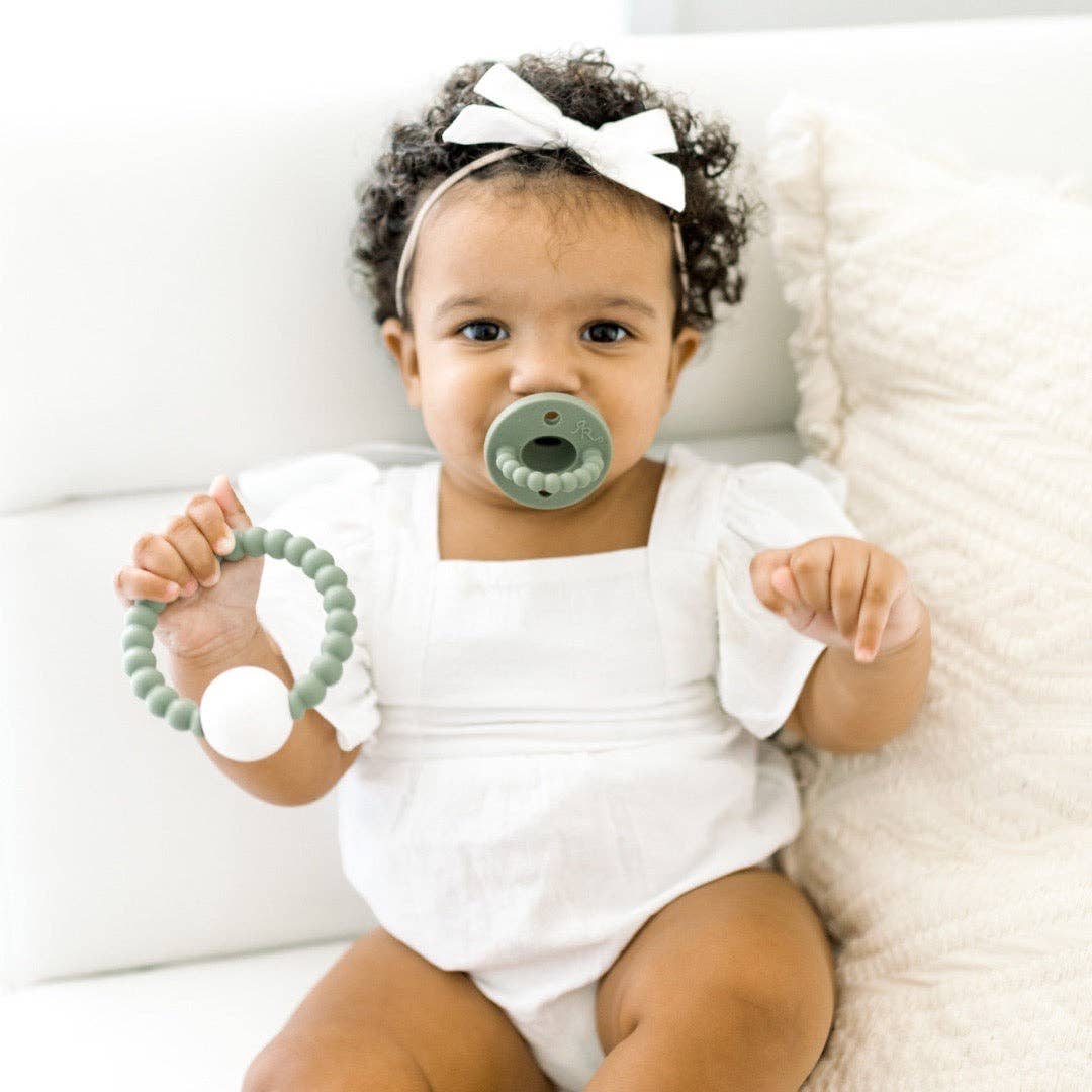 Cutie Teether Rattle: Orchid Clear