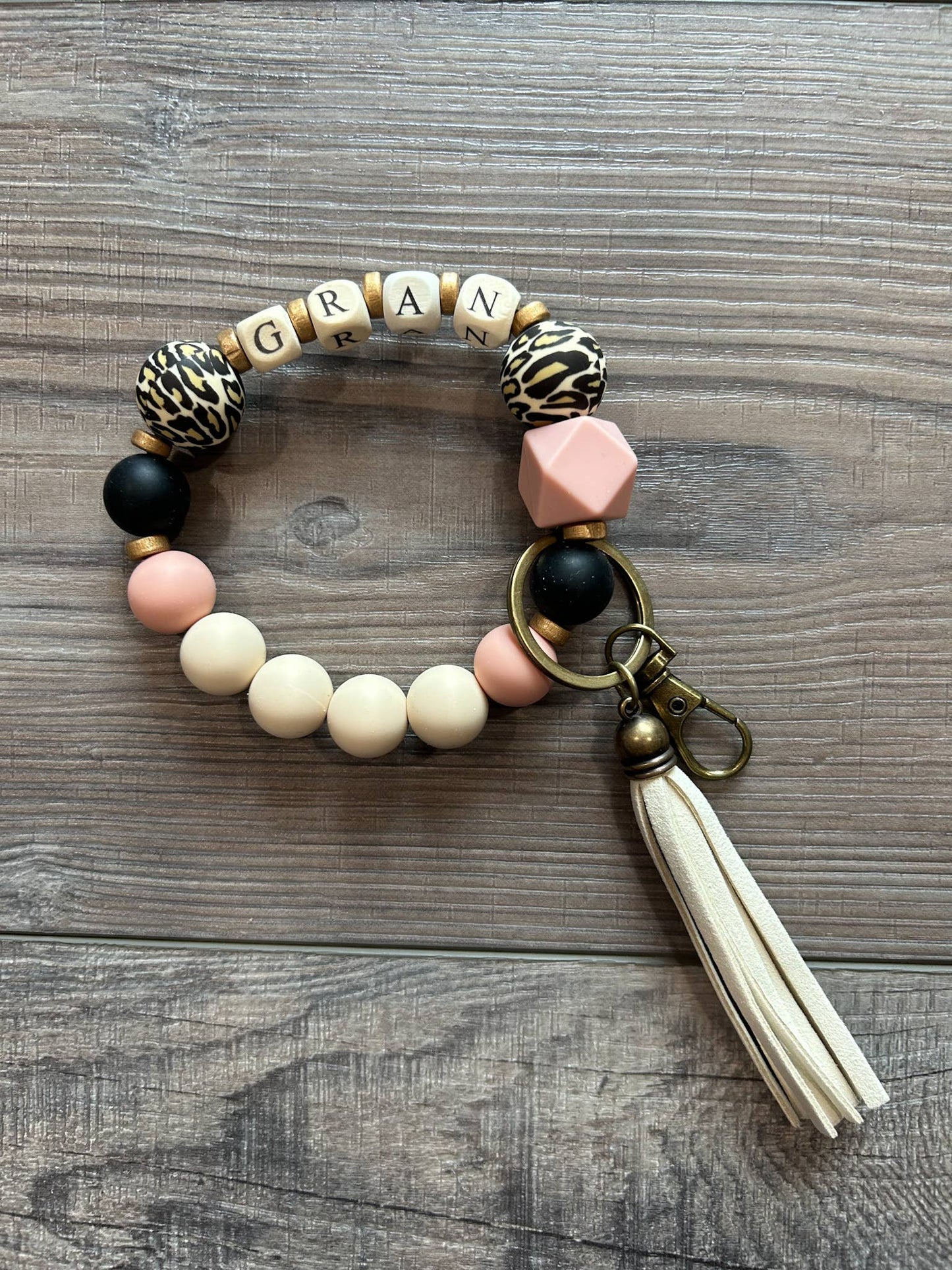 Grandma Gift NANA, MIMI, GRAM or GIGI Keychain Wristlet: GIGI