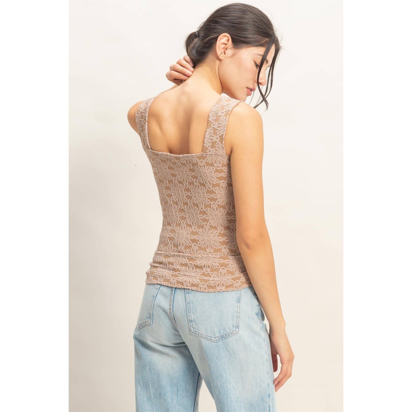 Floral Jacquard Square Neck Top: WHITE / S-M-L(2-2-2)